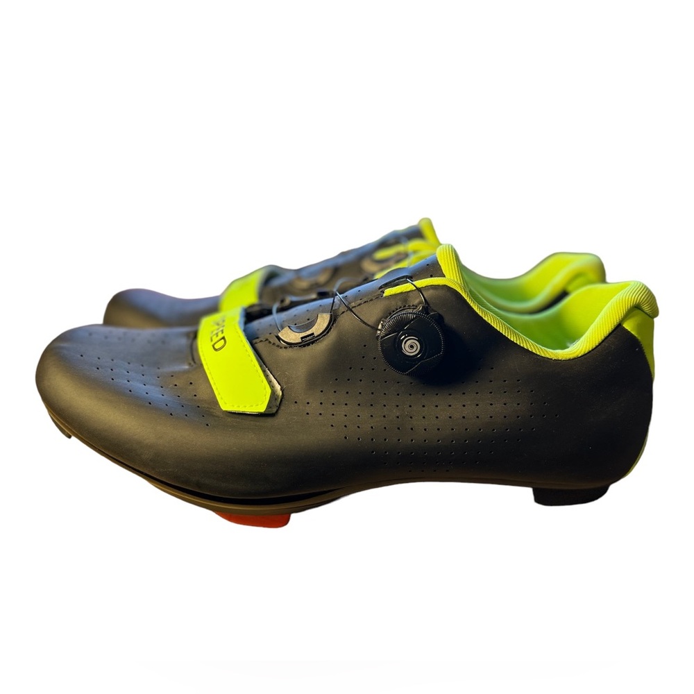 Men's Road Bike Cycling Shoes Spin Shoes with Compatible Cleat BRAND NEW!